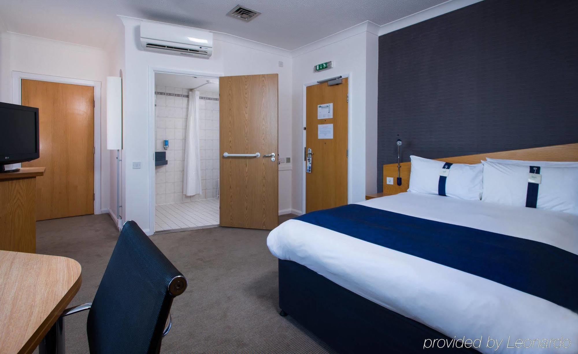 Holiday Inn Express London Chingford, An Ihg Hotel Waltham Forest Kültér fotó