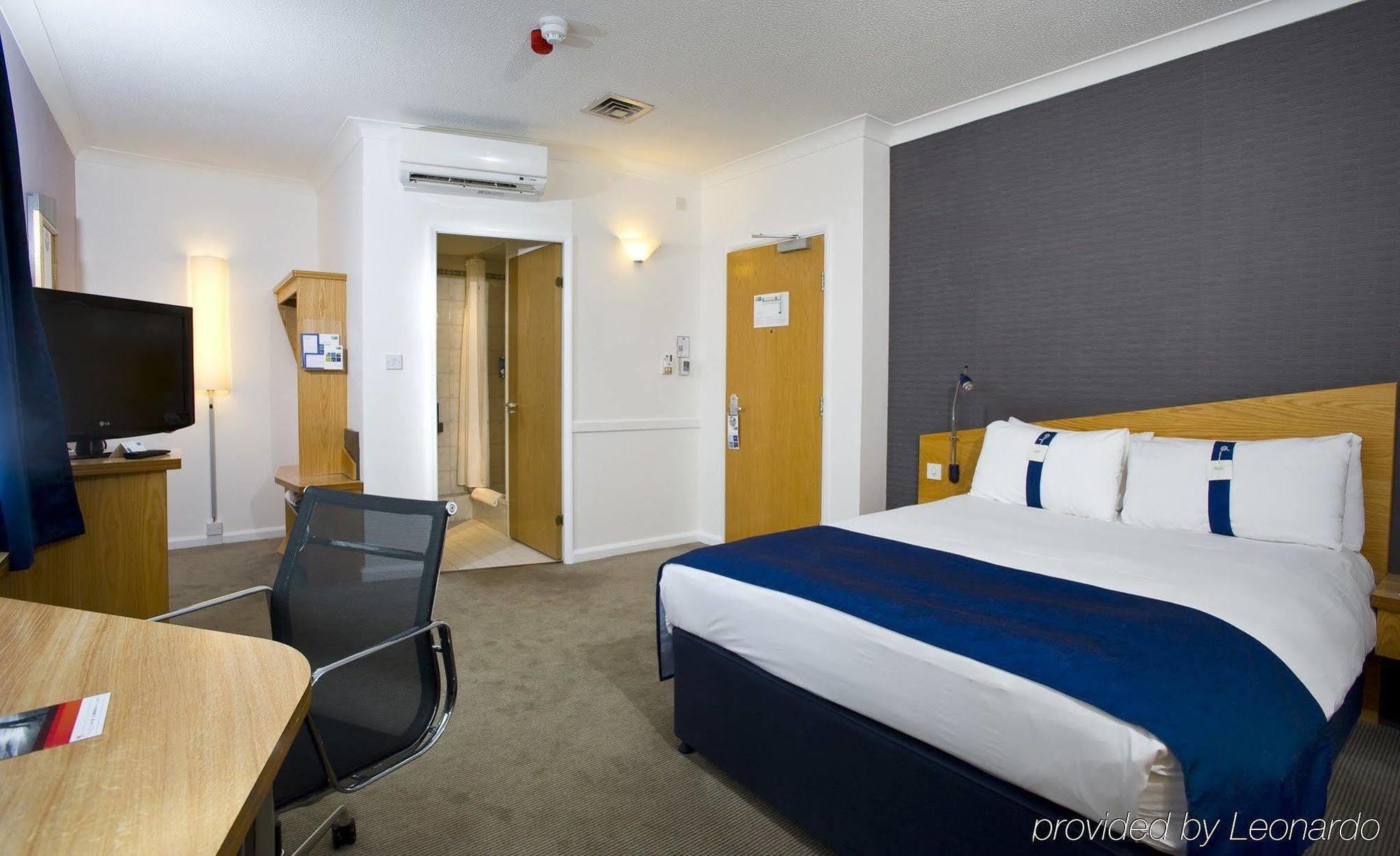 Holiday Inn Express London Chingford, An Ihg Hotel Waltham Forest Kültér fotó