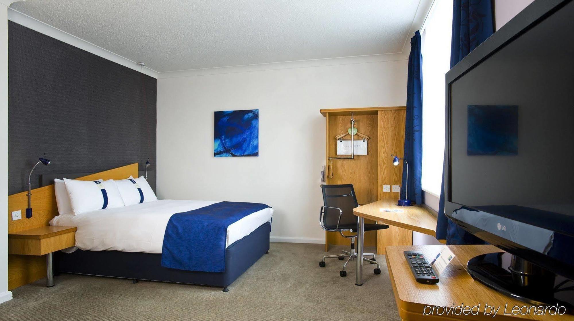 Holiday Inn Express London Chingford, An Ihg Hotel Waltham Forest Kültér fotó